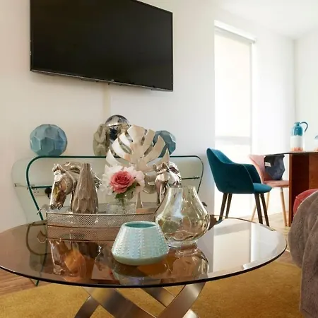 2 Bedroom Apartment, Leeds - Luxury & Contemporary